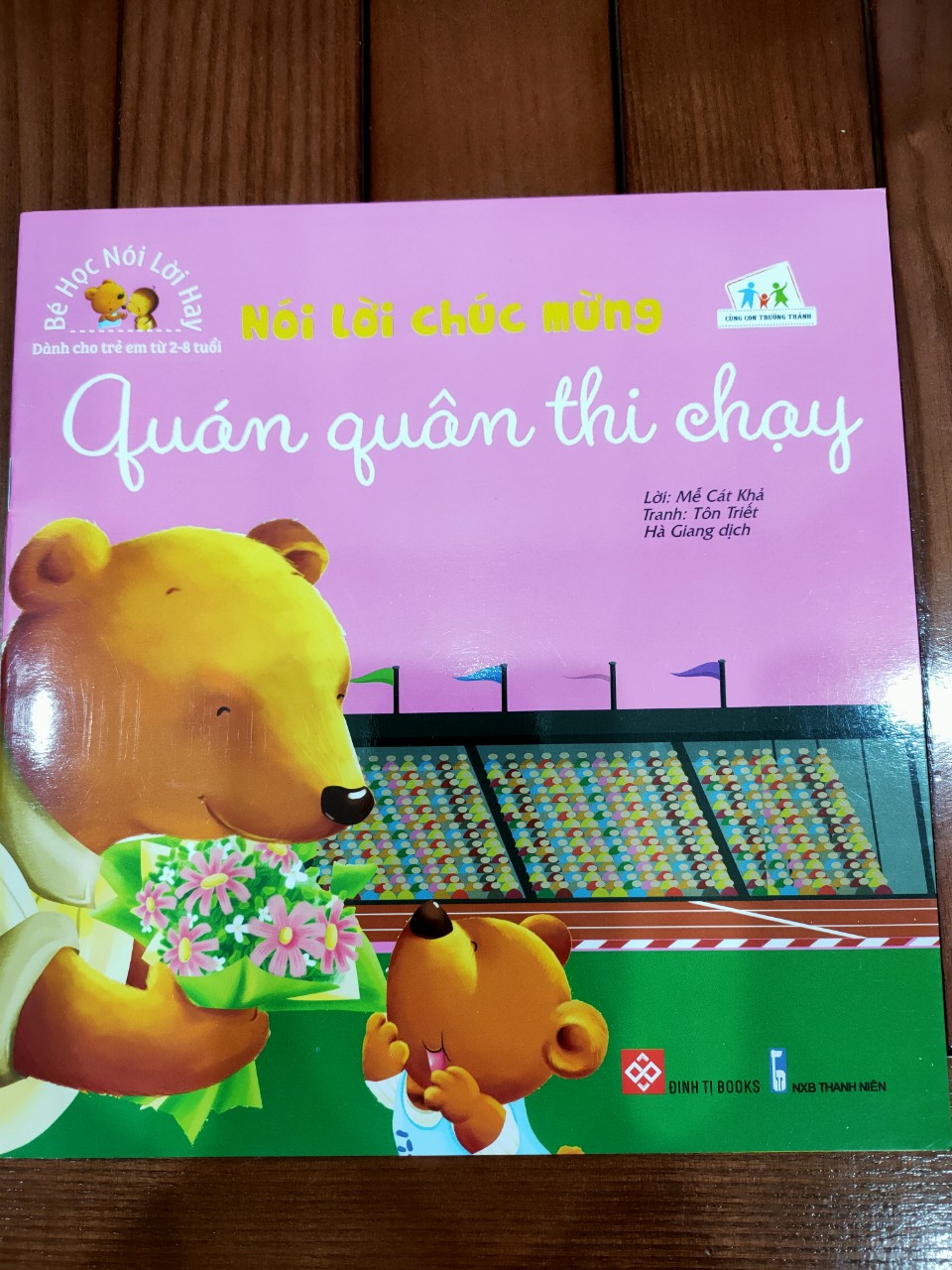 Sách - Bé học nói lời hay - Nói lời chúc mừng - Quán quân thi chạy