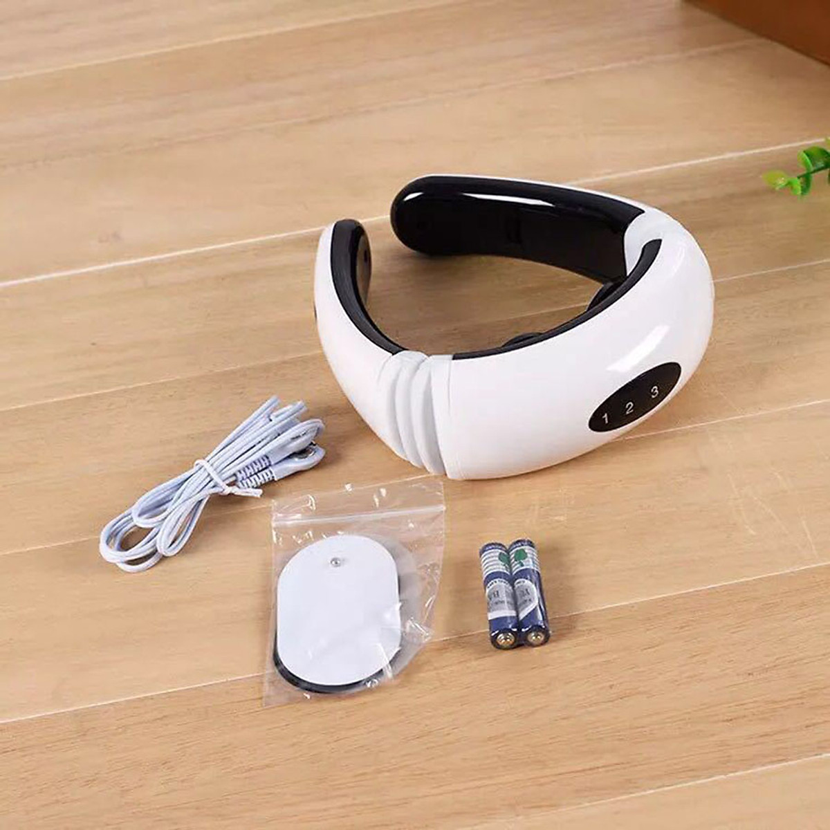 Máy massage cổ 3D cảm ứng xung điện từ
