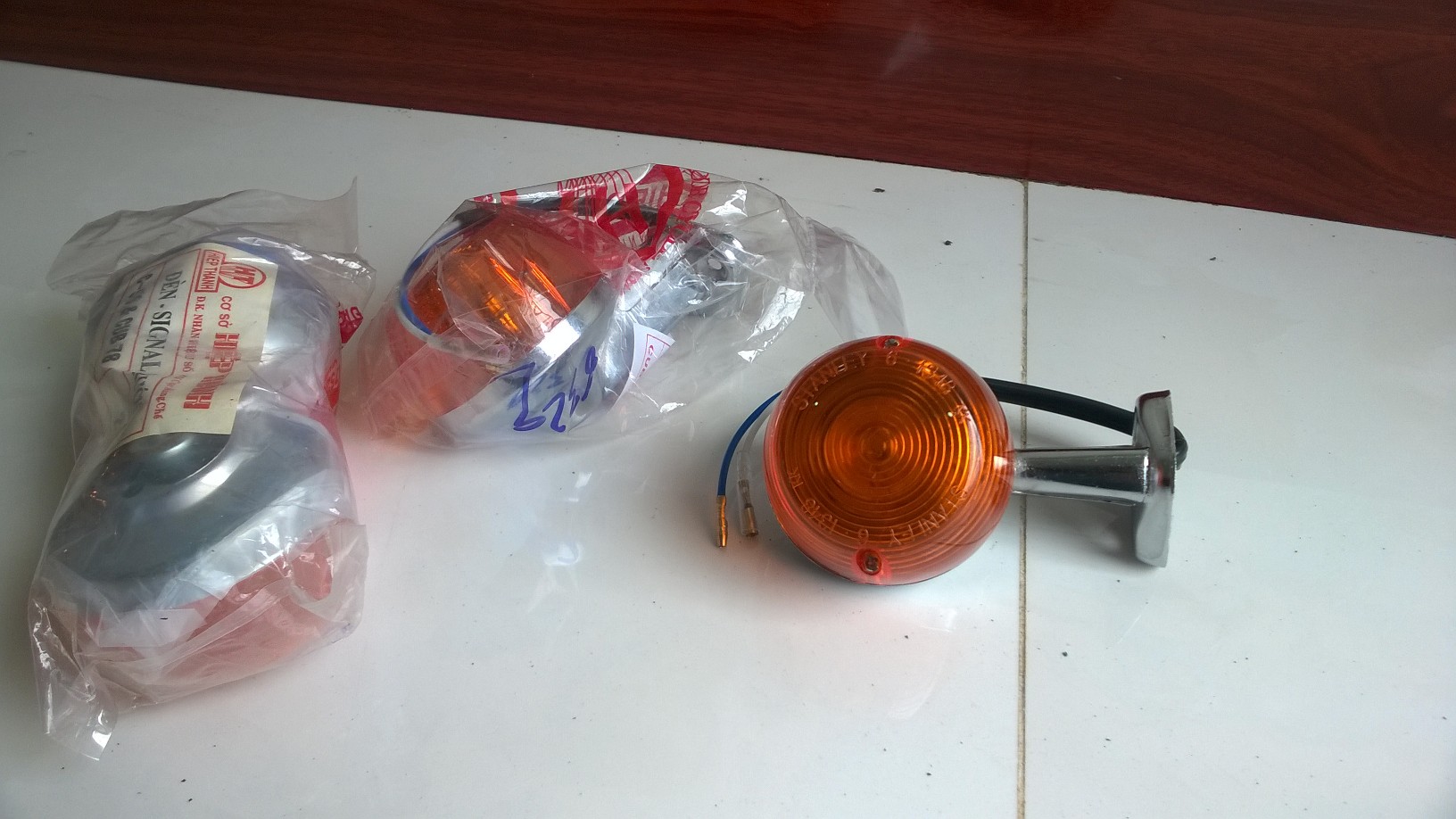 Trọn bộ 4 tai xinhan luôn chụp cho xe honda dame- cub 78-79-80