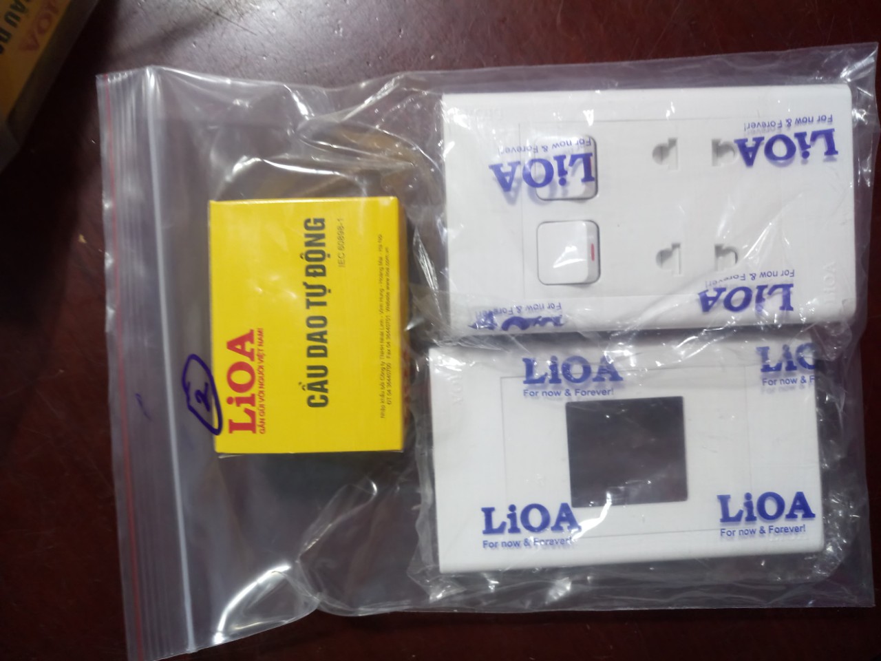 Combo 13 bo công tắc ổ cắm lioa - comboahieu
