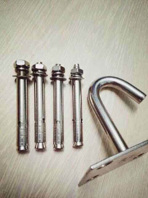 Combo 1 Móc treo quạt trần Inox đế nổi kèm 4 nở Inox 10x80