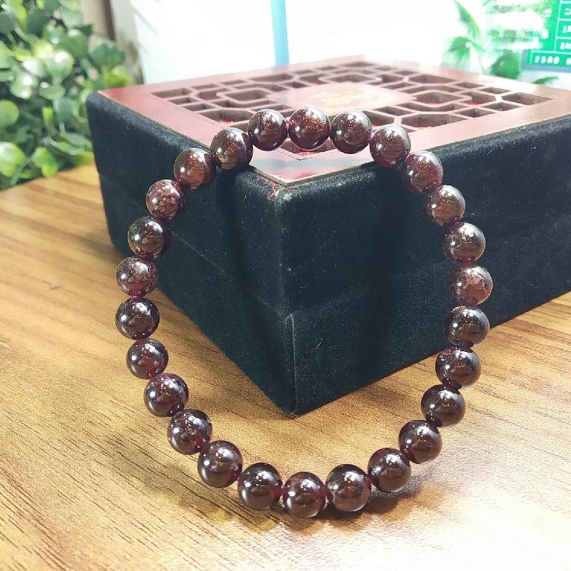 Vòng phong thủy, vòng đá garnet 8li