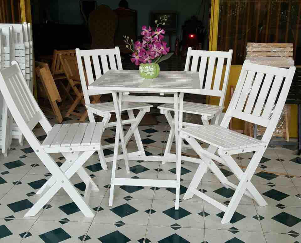 Bàn ghế xếp cao