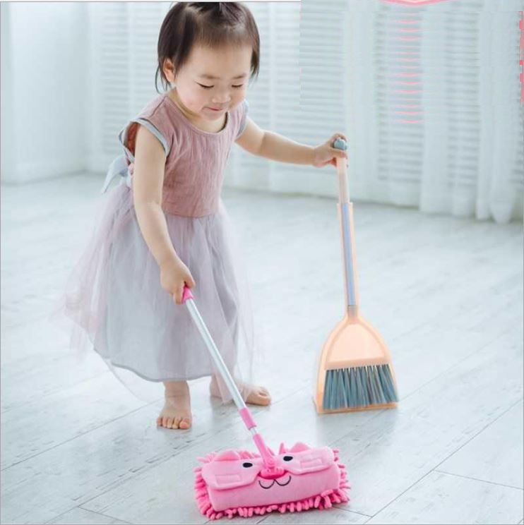 Bộ chổi hót và cây lau nhà cho bé