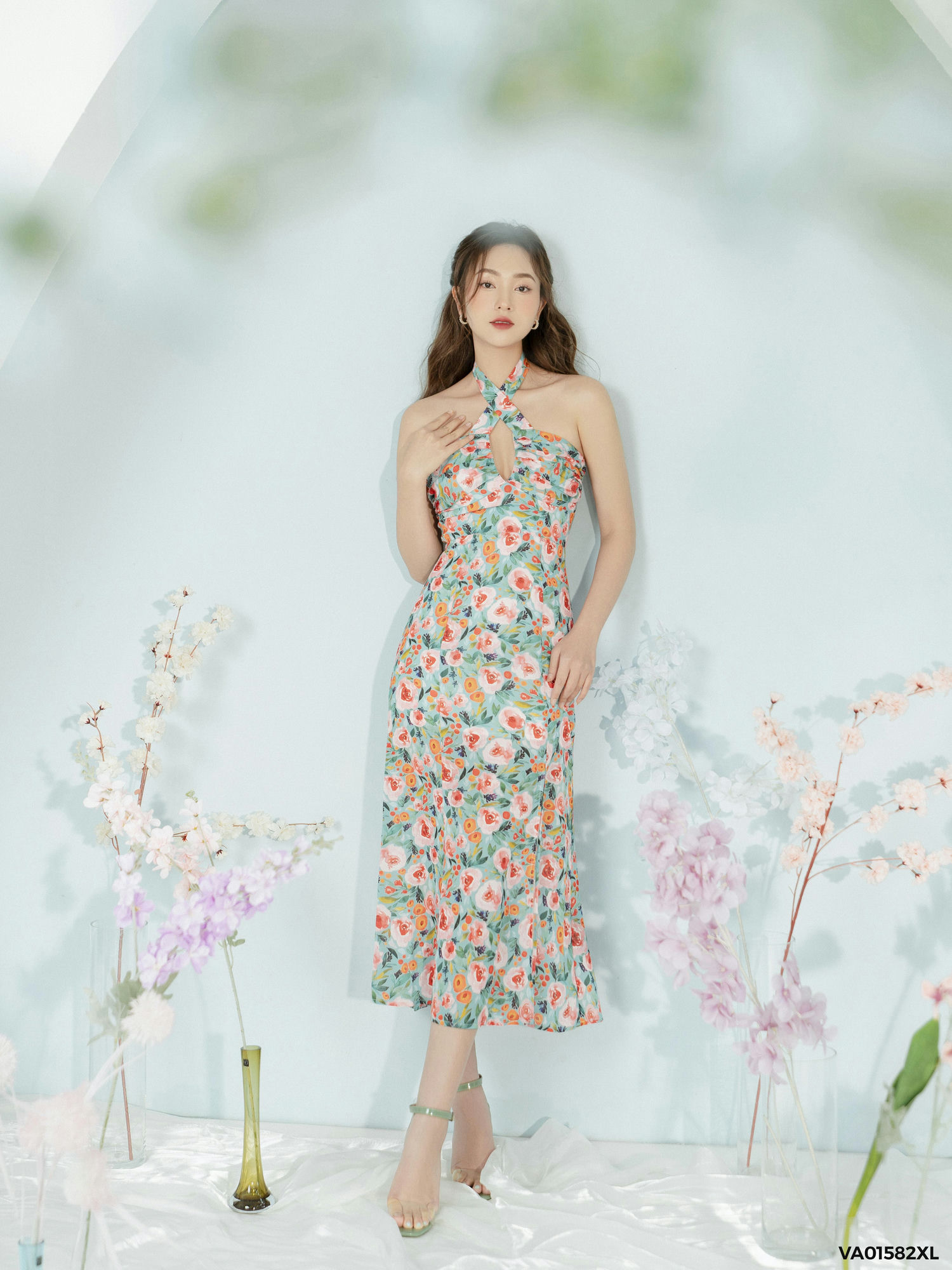 Váy sơn dầu xếp ly ngực 2va01582xl lep'