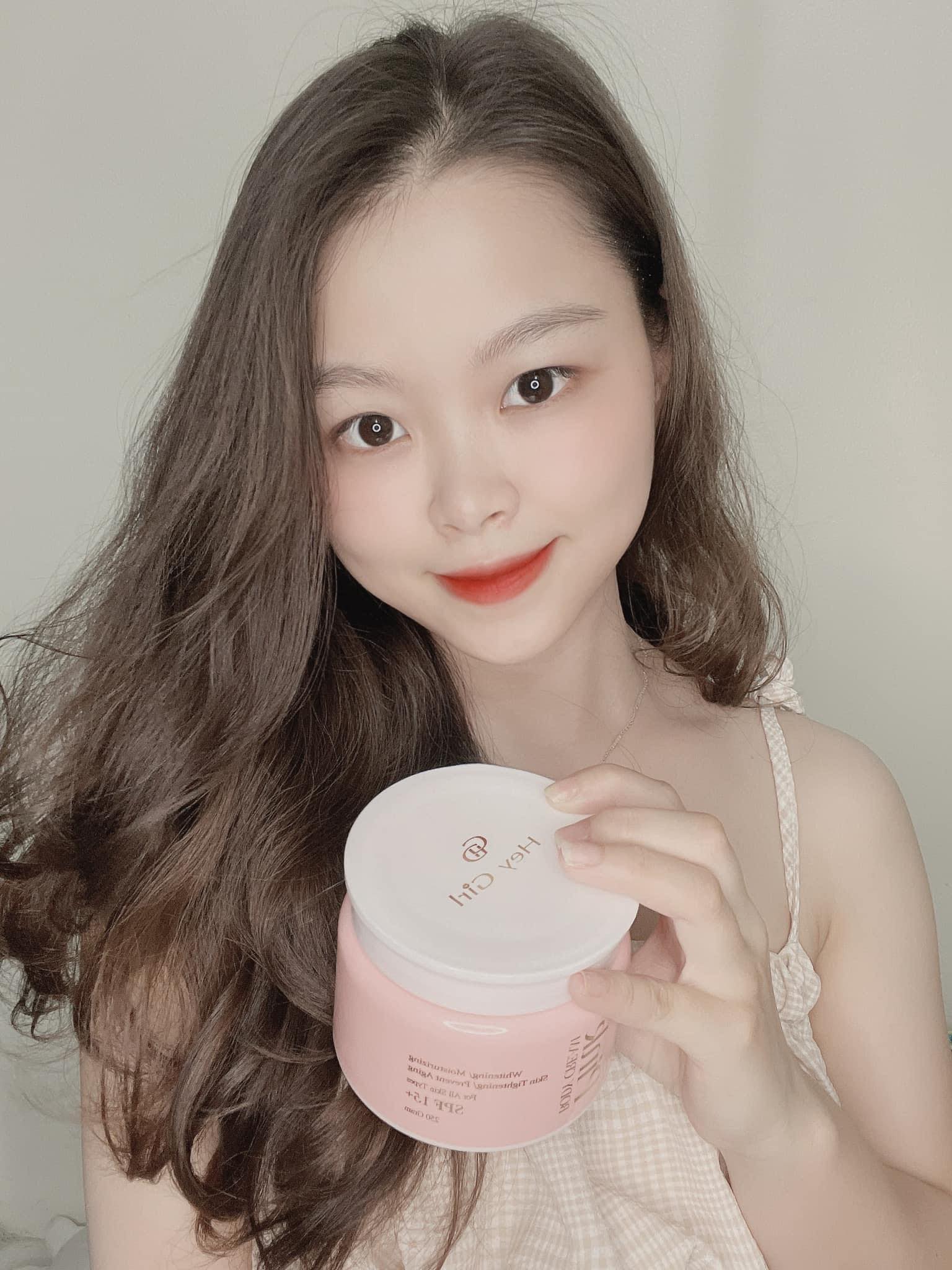 Kem body pink trắng ra không hồi tone