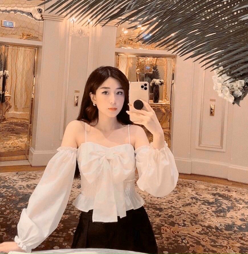 ÁO KIỂU TRỄ VAI CÓ 2 DÂY , TAY DÀI, PHỐI NƠ TRƯỚC NGỰC CỰC XINH XẮN, CHẤT VON DÀY MỊN XỊN SÒ TTSGR