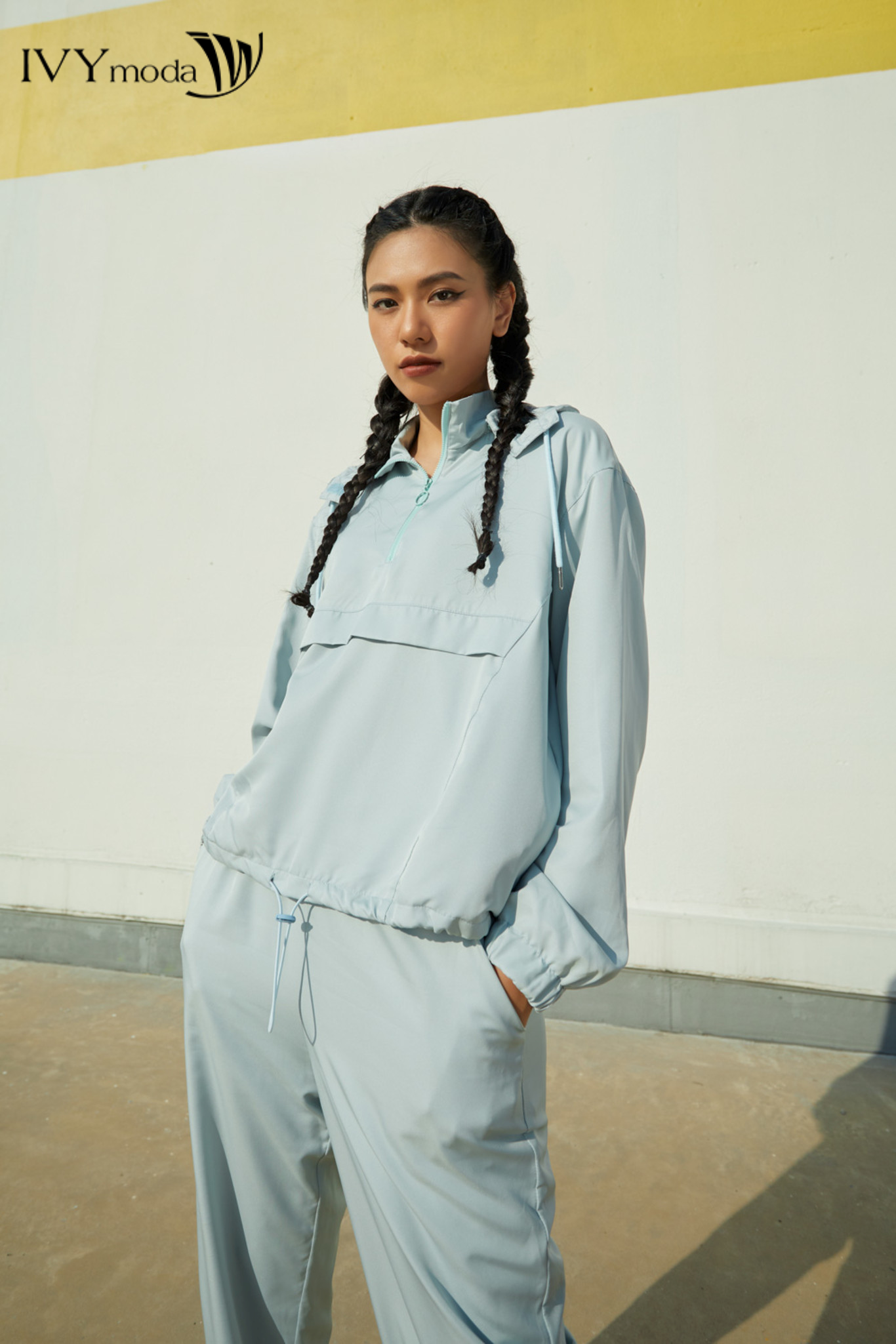 Áo khoác gió nữ cổ mũ ivy moda ms 70m6881