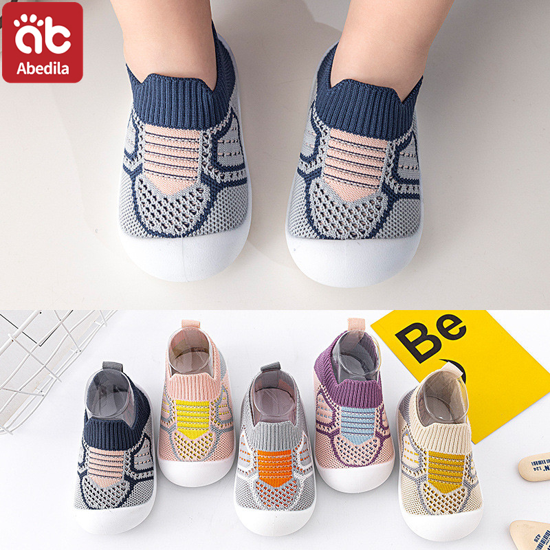 Bé Tập Đi Giày Chống Trơn Trượt Đế Mềm Giày Cho Bé Thoáng Khí Lưới Bay Đan Tất Giày Slip-On Bé Trai