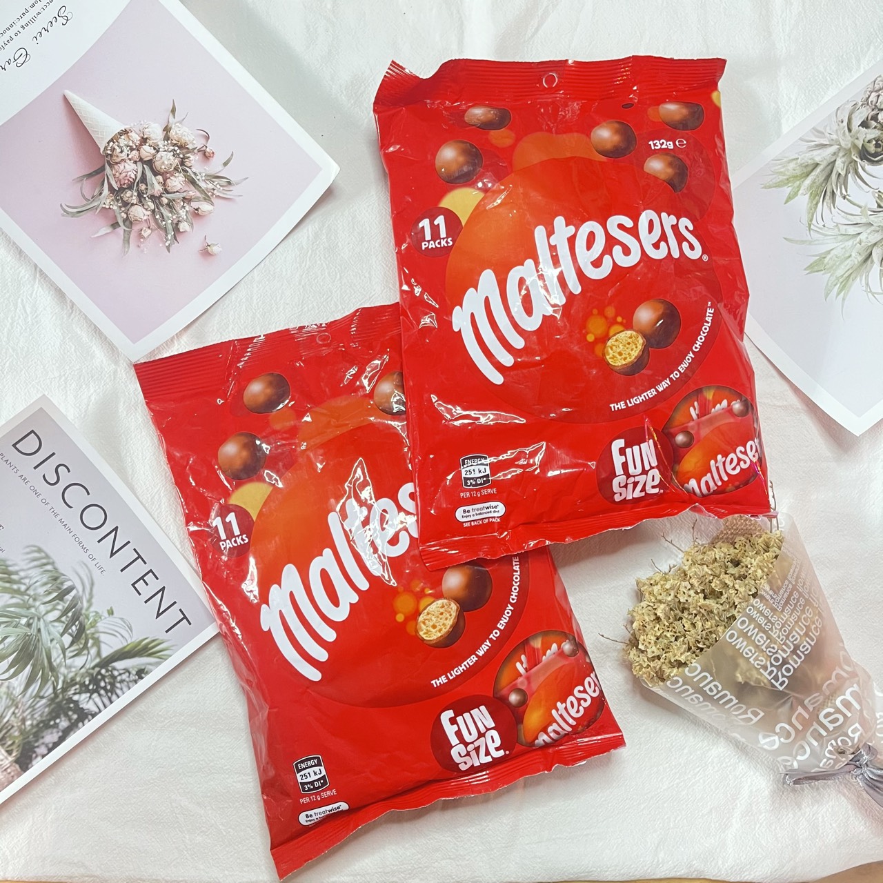 Bánh phủ socola viên maltesers úc bịch 11 gói nhỏ