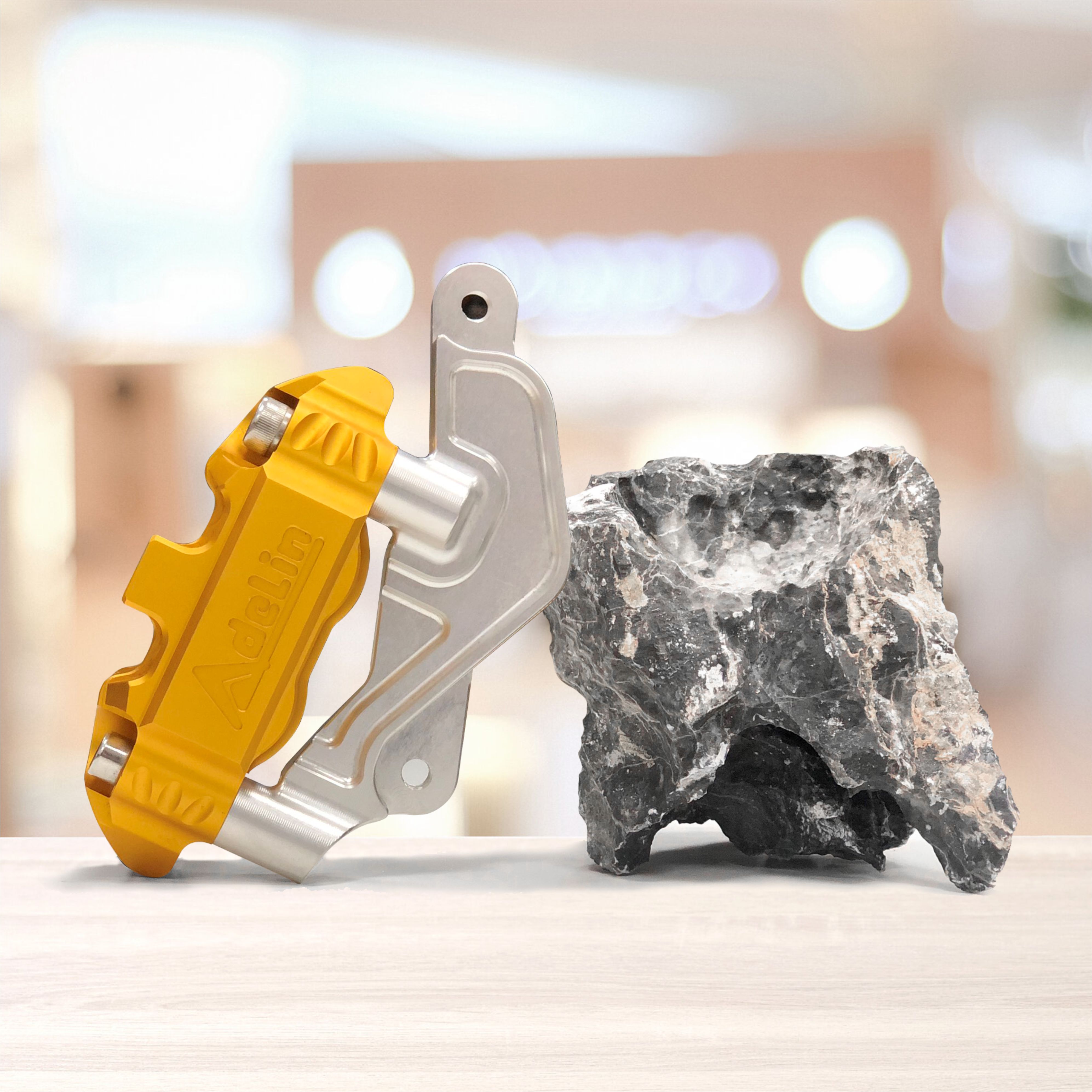 Heo Dầu ADELIN 14 (4pis) Racing Bố Thắng Thường