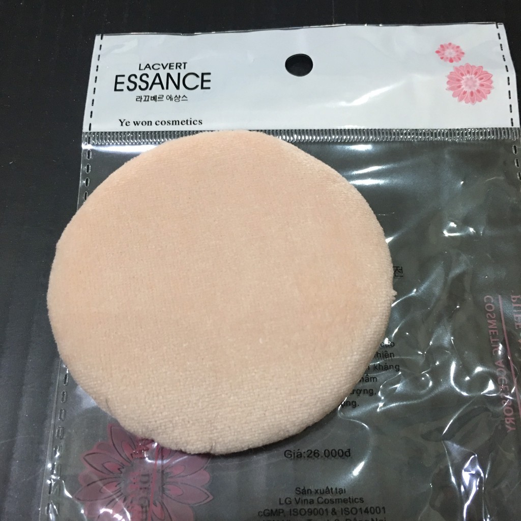 Mẫu vuông 1 cái bông đánh phấn khô essence pg