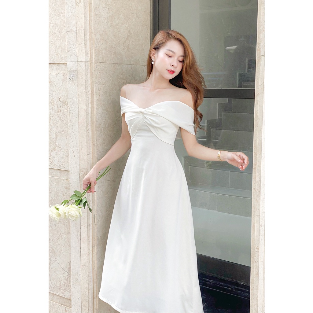 Đầm Fancy trắng dài trễ vai nơ cup ngực thời trang nữ