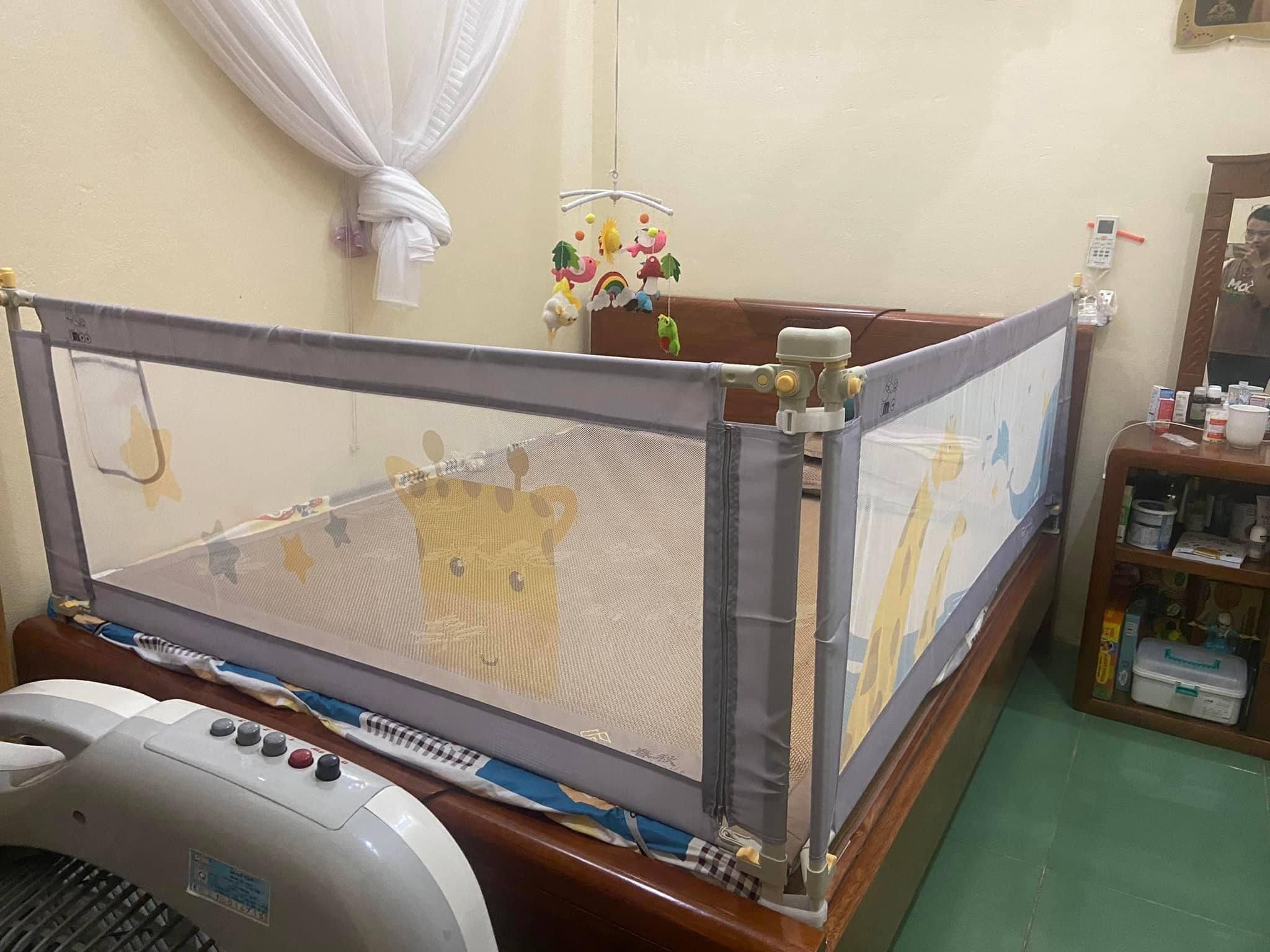 Thanh chắn giường cho bé vbaby umoo mẫu mới 088 bản nâng cấp giá 1 thanh