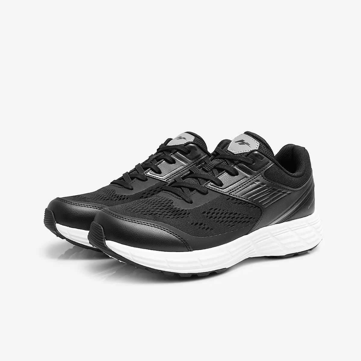 Giày Thể Thao Bitis Hunter Jogging Màu Đen/Xám HSM012700