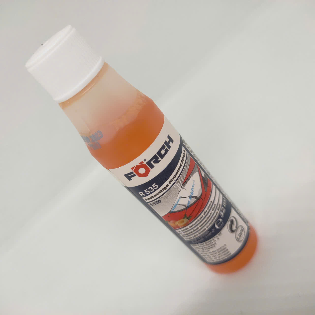 TỶ LỆ PHA 1:100 CỦA NƯỚC LÀM SẠCH KINH CHẮN GIÓ HIỆU FORCH R535, 32ml (Windshield Cleaner 32ml) Giá 44,100 Đồng*Miễn phí vận chuyển