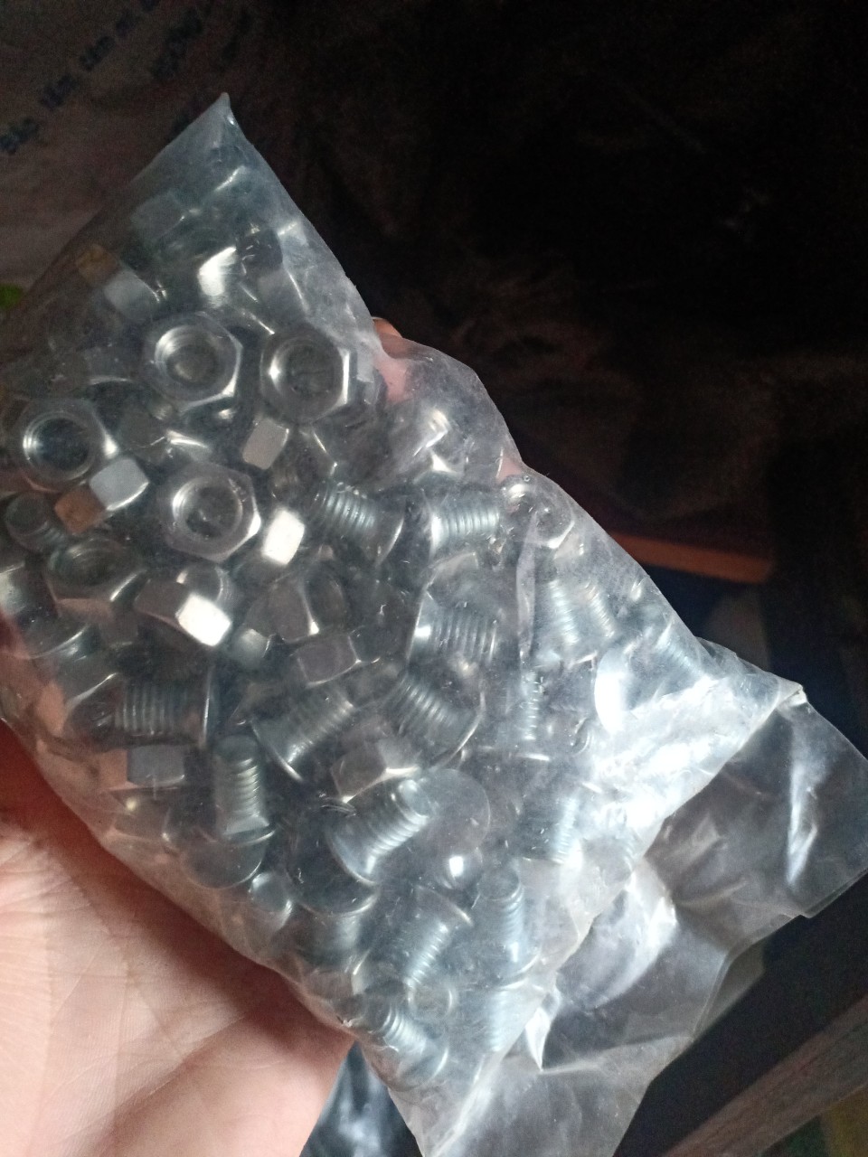 1 bịch ốc tán kệ sắt v lỗ