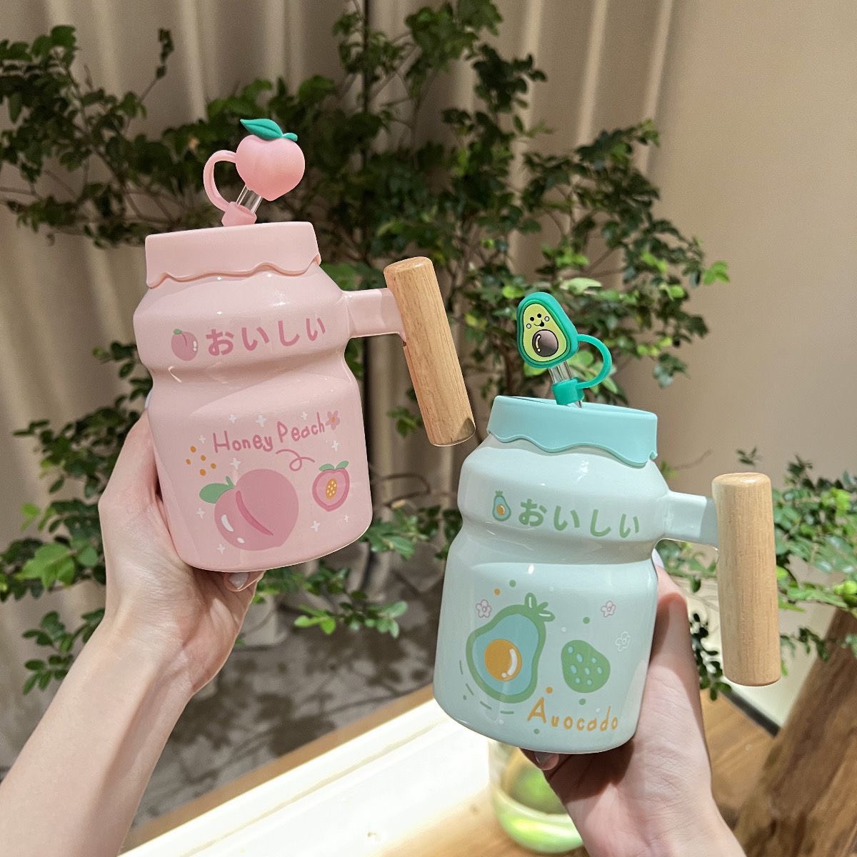 Cốc sứ,ly sứ,cốc uống nước 500ml họa tiết các Nhiễu mẫu dễ thương,kèm nắp + Ống hút thuỷ tinh + nắp Ống hút Cao su YLD