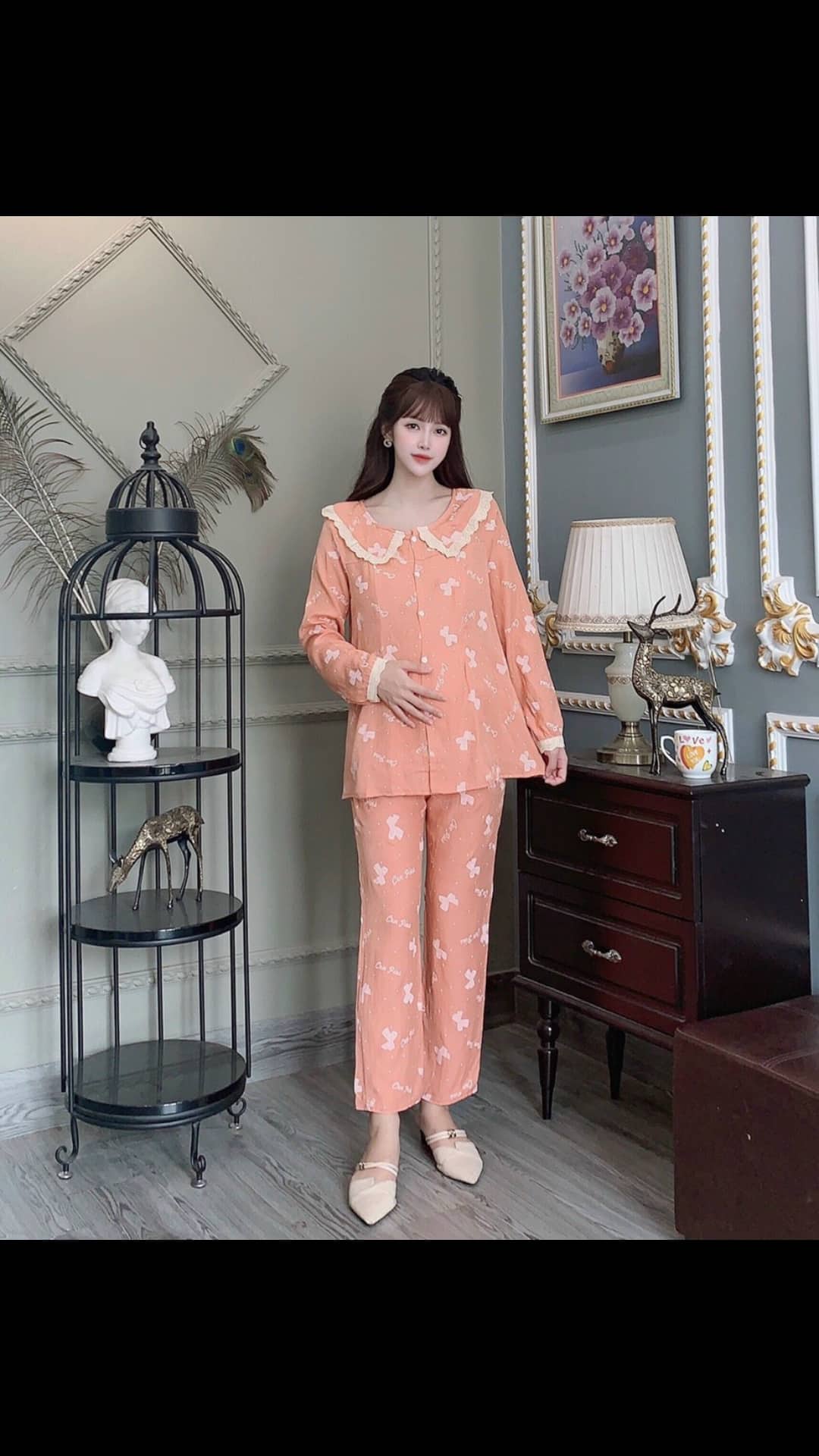 Bộ đồ bầu và sau sinh chất đũi, cổ sen