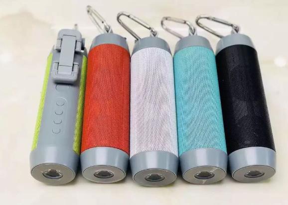 Gậy tự sướng kèm loa bluetooth 5 trong 1