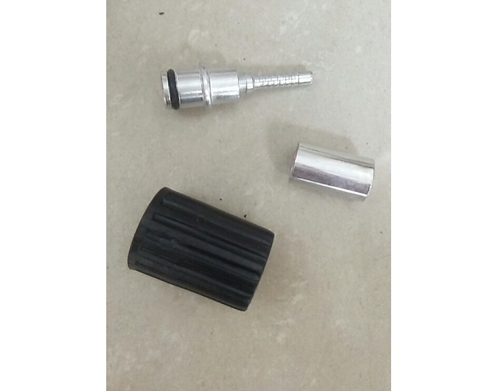 Đầu cos ren trong 22mm của dây xịt máy rửa xe mini gia đình