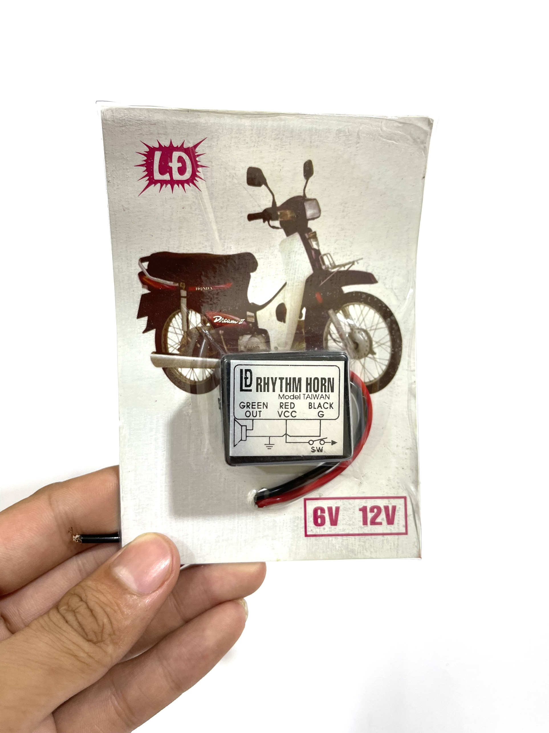 Chip Nhại còi xe máy nhanh, dồn dập