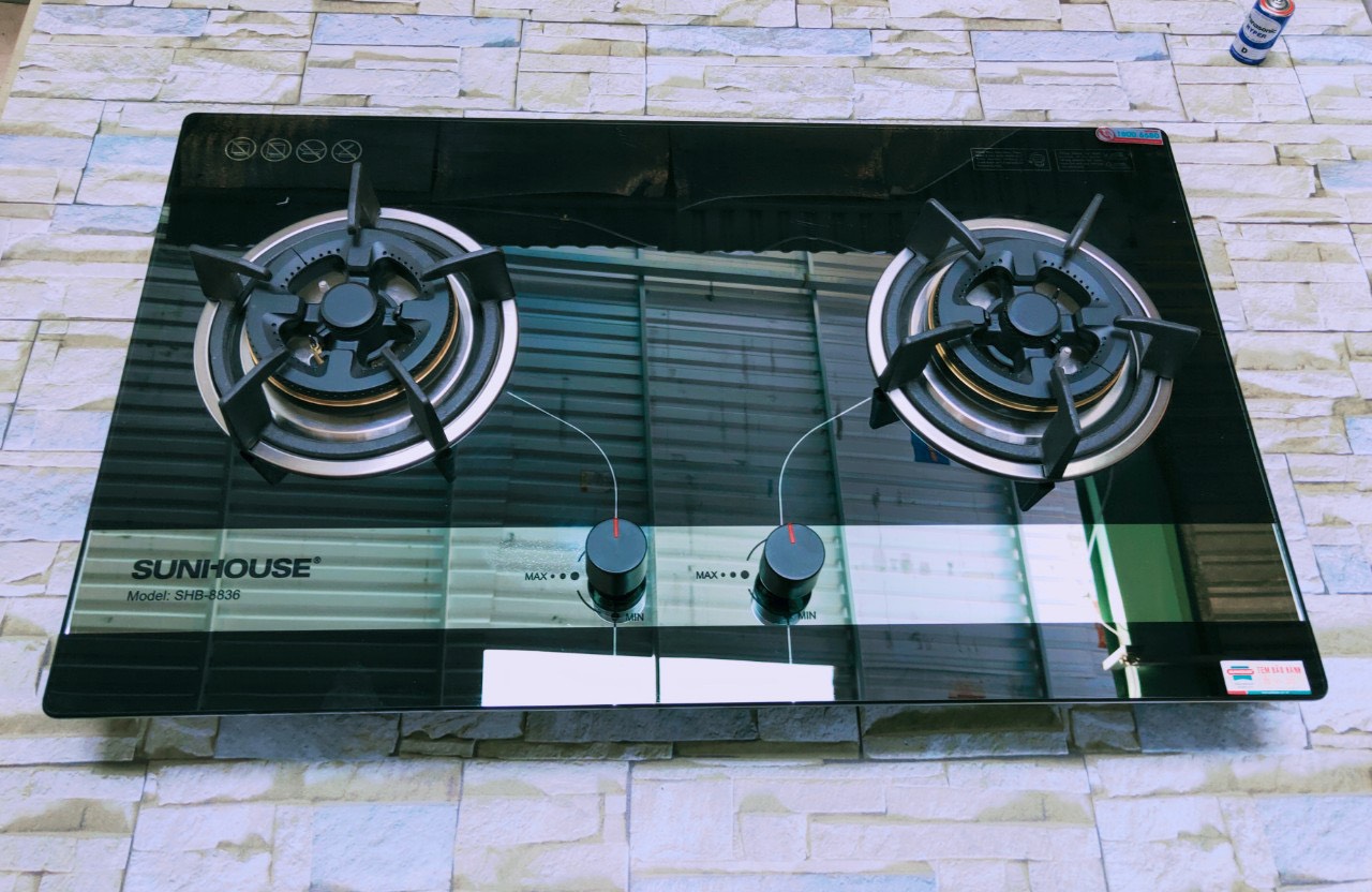 Bếp gas âm sunhouse shb8836 hàng trưng bày +tặng dây gas-đánh lửa ic-ngắt gas tự động-đầu hâm tiện lợi-đầu đốt 3 vòng lửa-bh 36 tháng