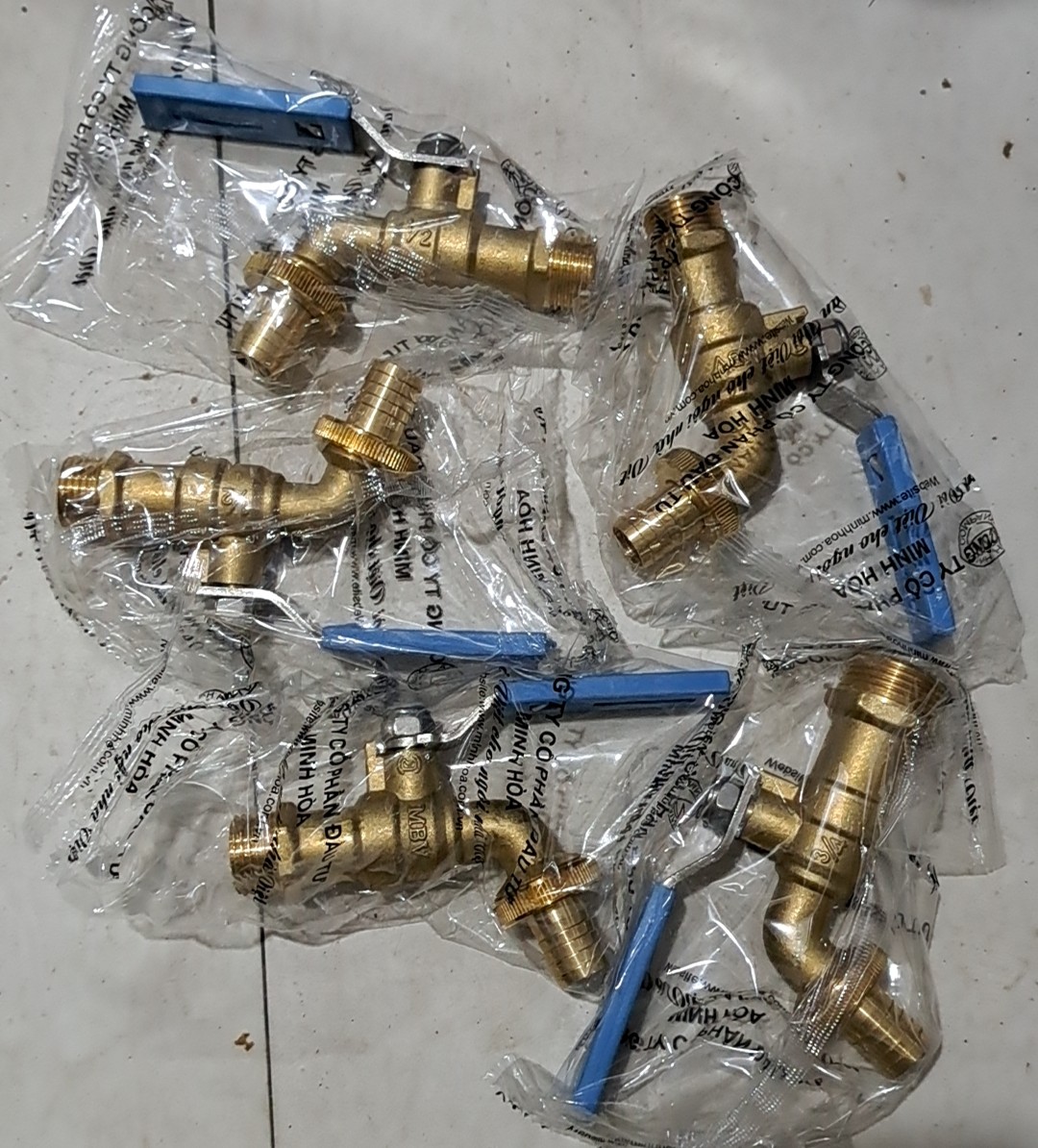 Vòi nước nhà tắm mbv minh hòa việt nam dn15, 20