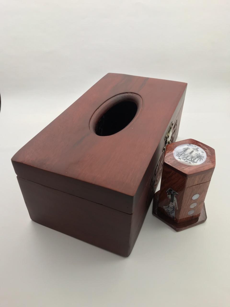 Hộp đựng khăn giấy ăn gỗ Hương cao cấp tặng 1 hộp đựng tăm khảm trai hình cô gái