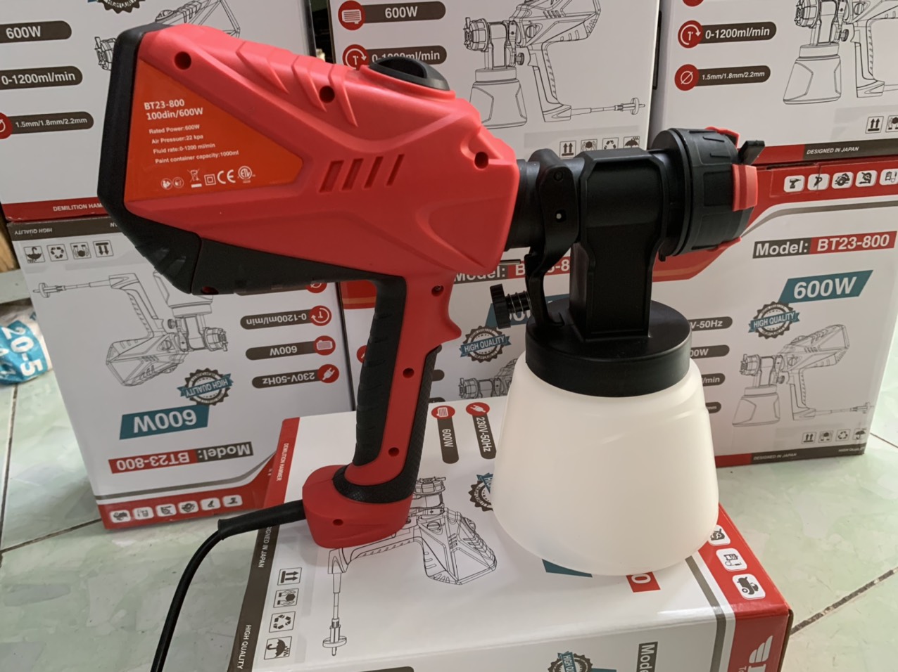 Máy phun sơn btec bt23-800 sản phẩm tốt với chất lượng độ bền cao và được cam kết sản phẩm y như hình