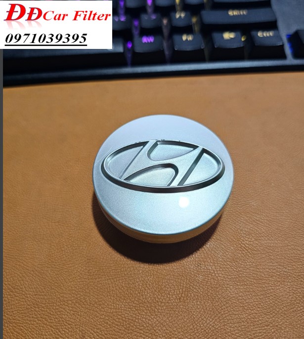 Logo chụp mâm, ốp lazang bánh xe Hyundai I10, Elantra, Tucson, Santafe, I20, Sonata, Avante, Accent - Đường kính: 57mm