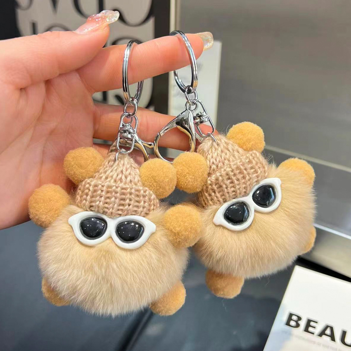 Móc khóa cục bông cute treo vào túi xách, balo, chìa khóa