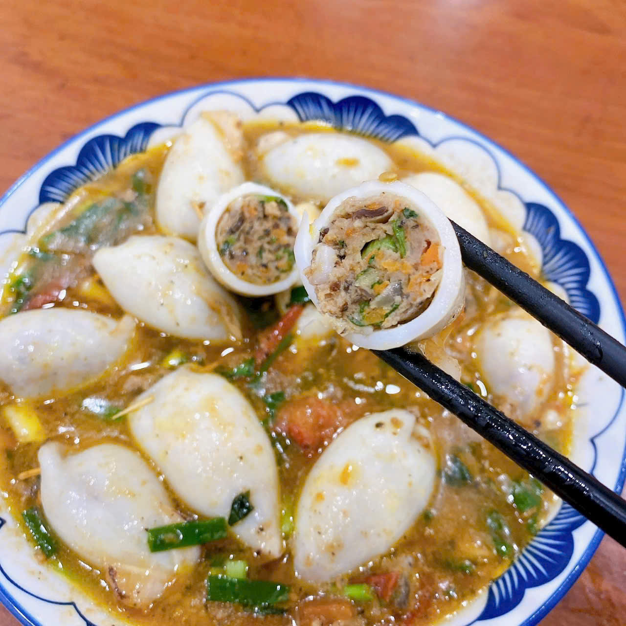Mực Nhồi Thịt Tươi Ngon Nhứt cánh 300g (hỏa tốc)