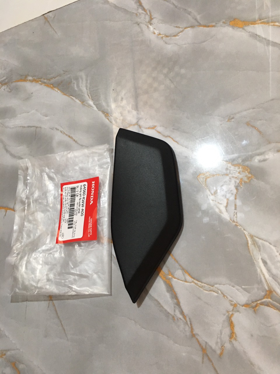 Thông gió ốp sườn phải wave s,rs 110