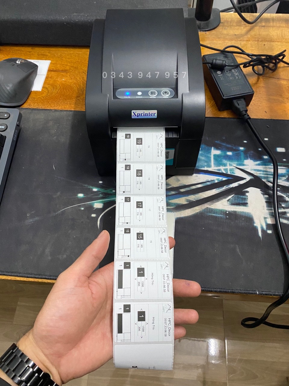 Máy in nhiệt Xprinter 350B và Giấy in decal nhiệt PVC khổ tem 60x40mm in tem nhãn nội thất CNC, tem sản phẩm hàng đông lạnh