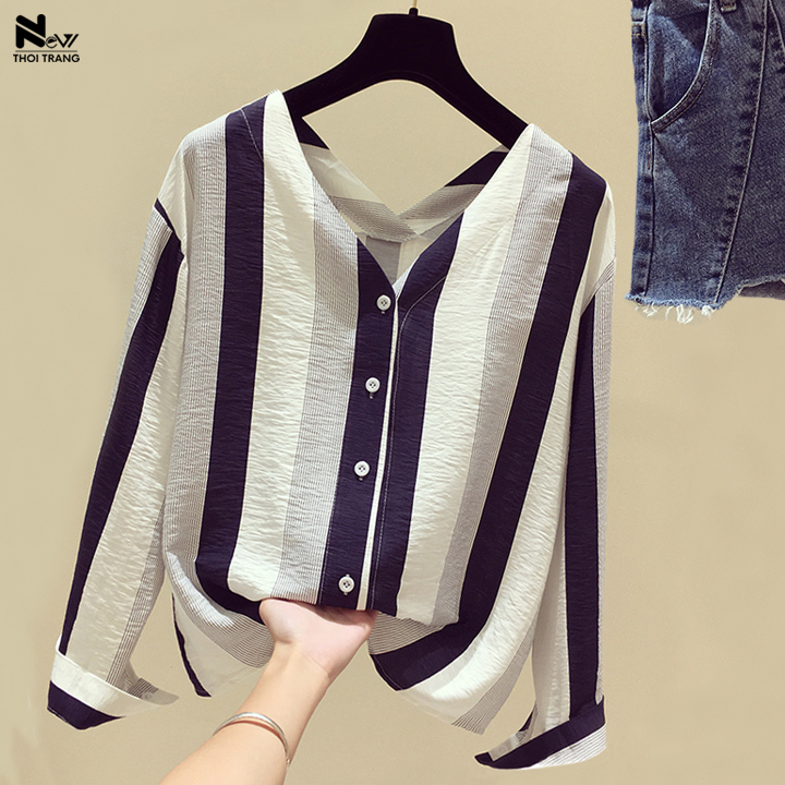 Áo Sơ Mi Kẻ Sọc Cổ Chữ V - New Thoi Trang