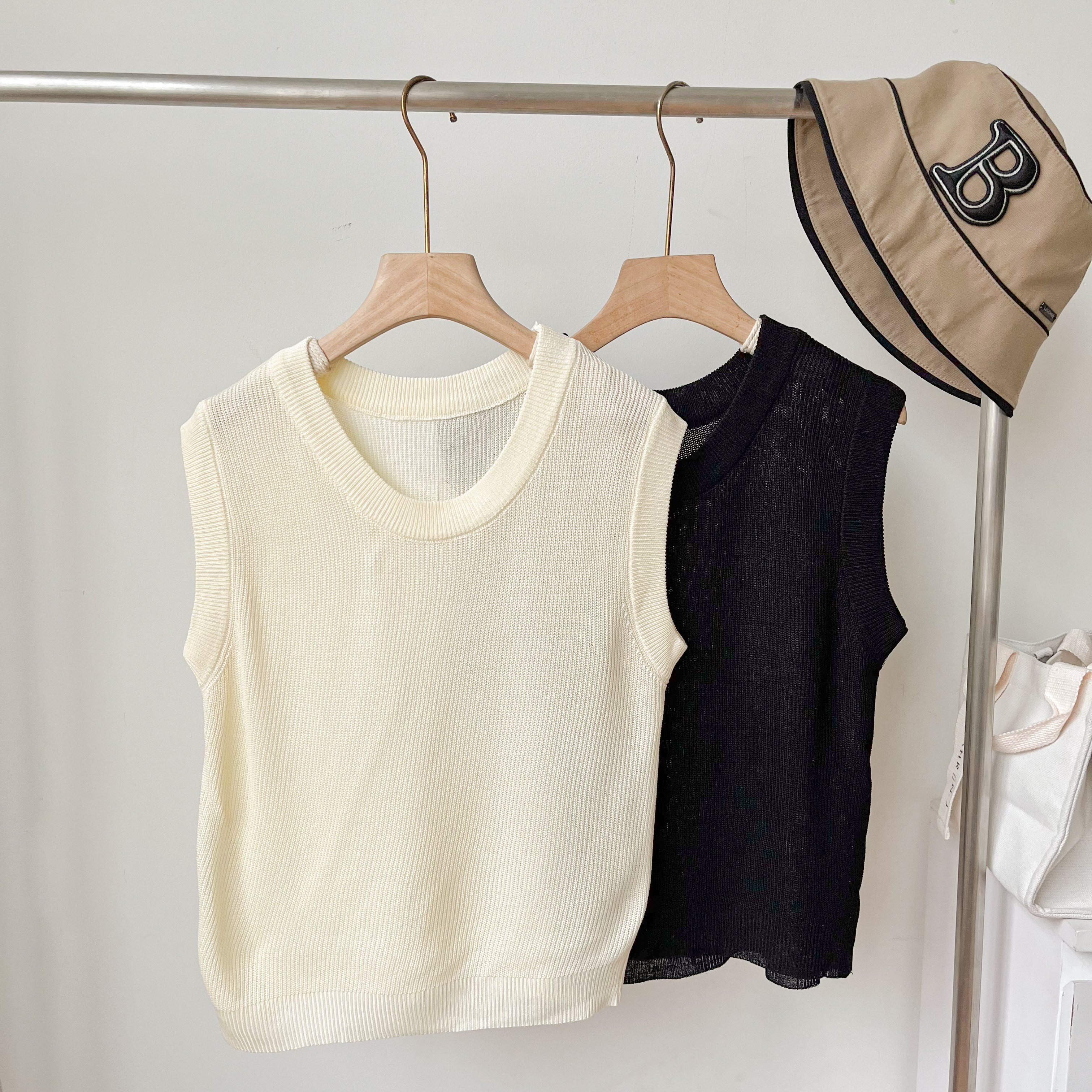 Áo len dệt sát nách cổ tròn trơn 2 màu lenclothing 8775