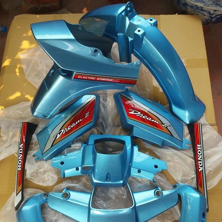 Bộ vỏ nhựa xe Dream màu xanh ngọc tặng 1 bộ tem