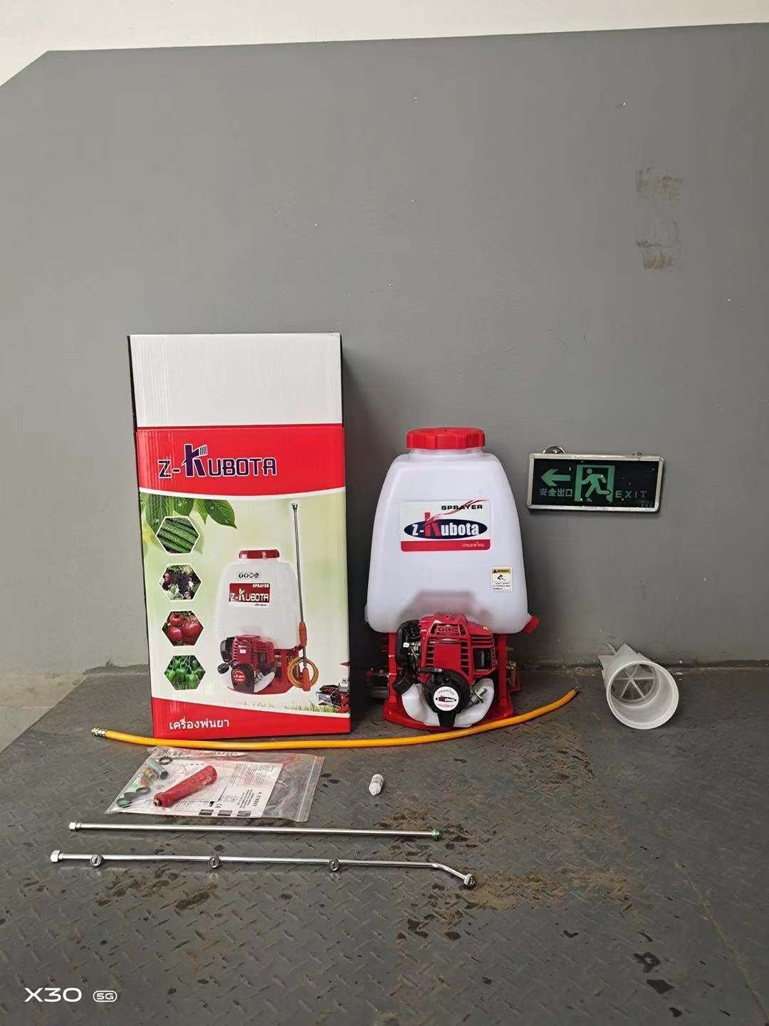 Bình phun thuốc trừ sâu 4 thì gx35 - chạy xăng z-kubota gx 25 - máy phun khử khuẩn phòng dịch covid - hàng chuẩn tốt mẫu 2022 - bền