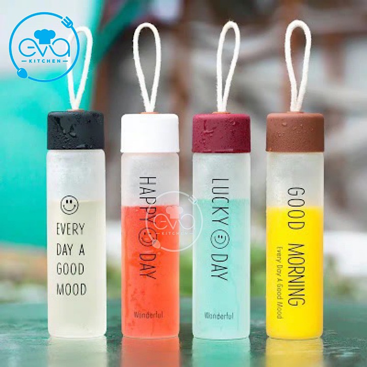 Bình đựng nước thuỷ tinh lucky day 350 ml có dây xách tiện lợi