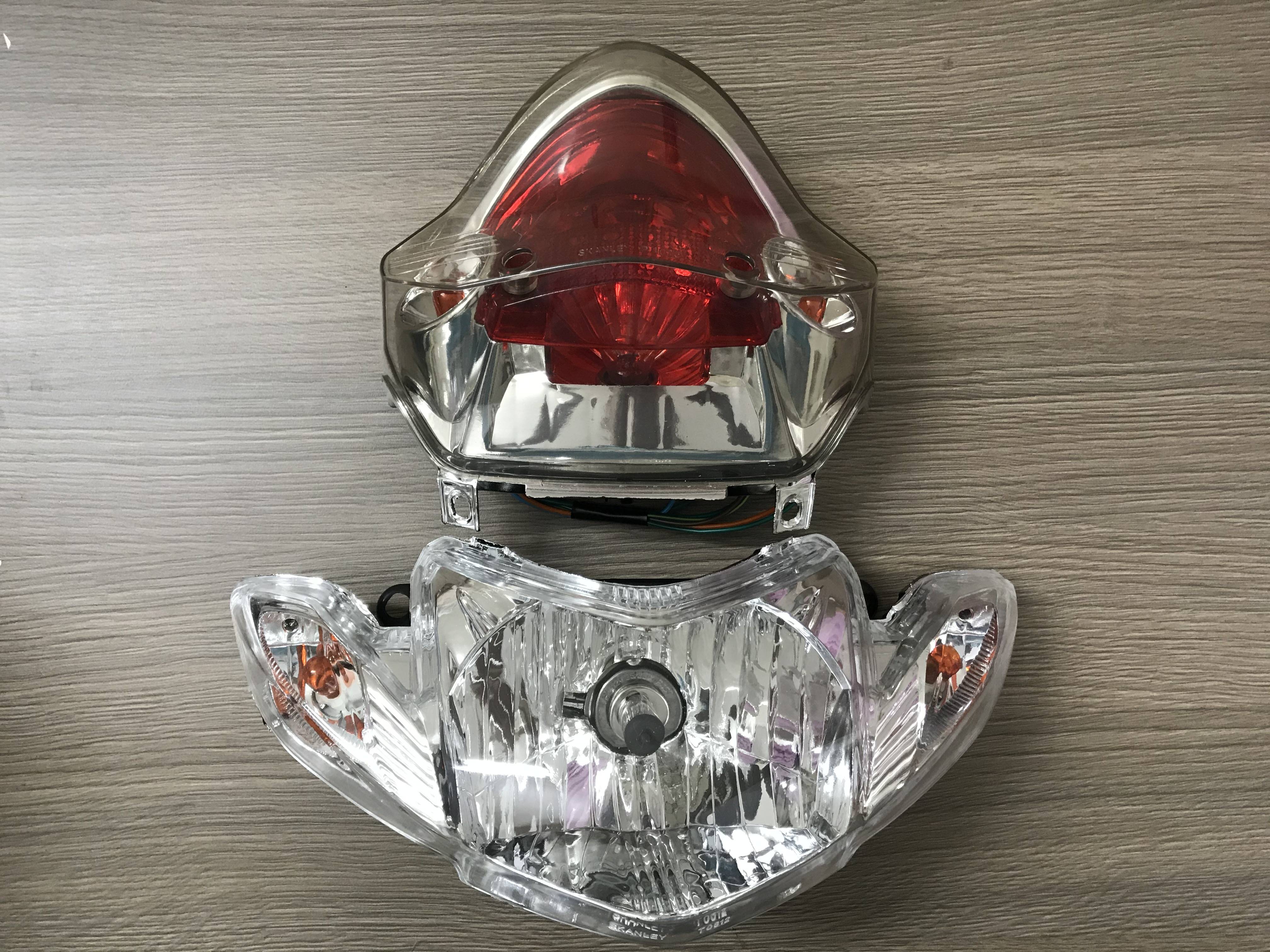 [HCM]Combo Cụm Đèn Pha Sirius xăng cơ (kèm đuôi bóng đèn đầy đủ ( loại tốt không bị mờ và ố vàng )