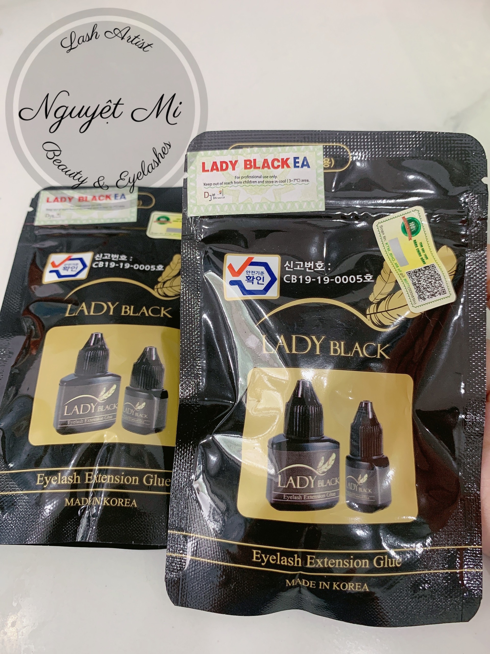 Keo nối mi Lady ( đen + xanh)