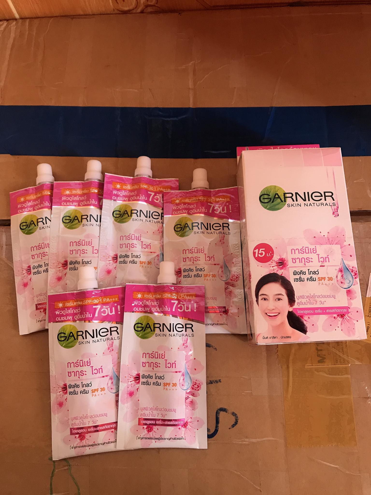 6 Gói Dưỡng Garnier Hồng Kèm Hộp