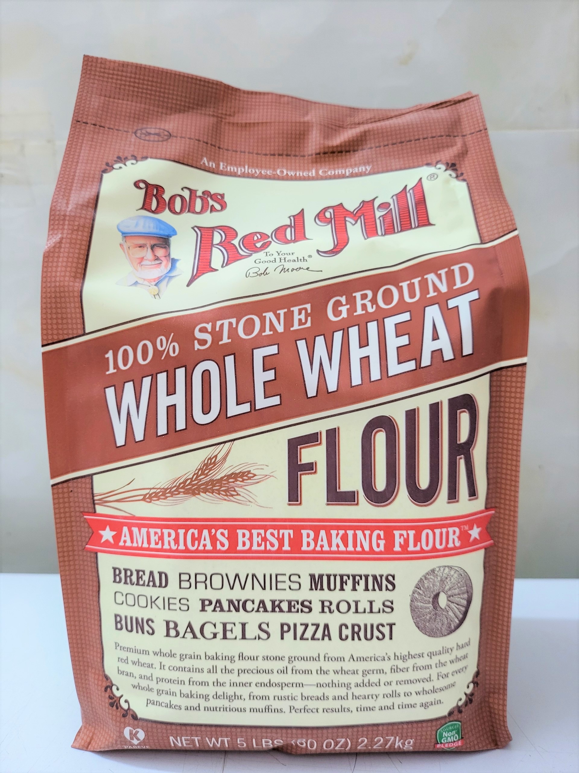 Bột mì nguyên cám bob’s red mill 100% stone ground whole wheat flour