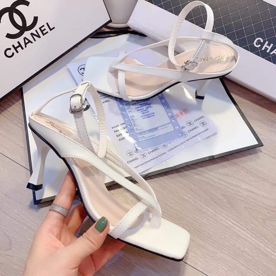 Sandal cao gót kẹp mã B4 xịn xò