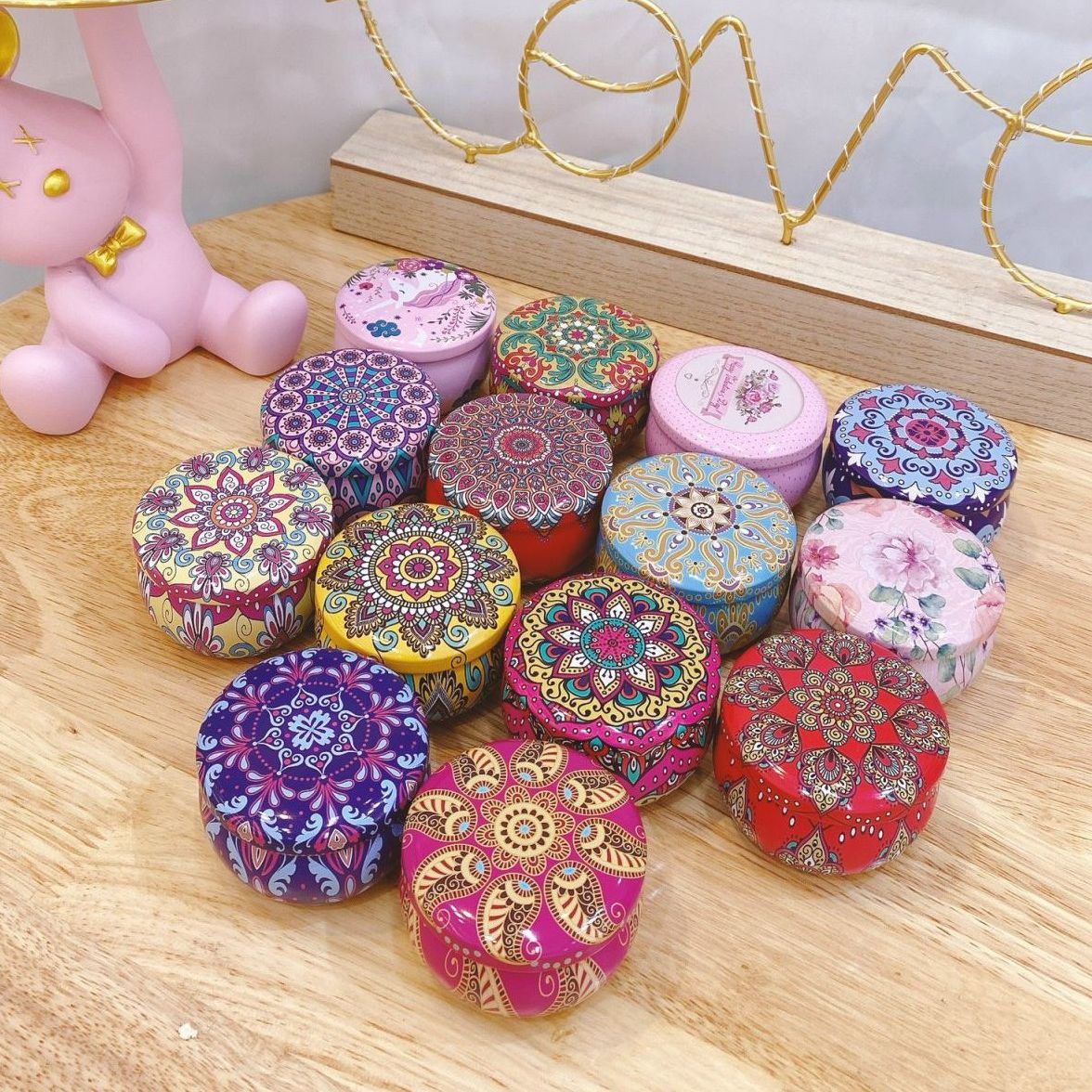 Nến thơm, sáp thơm để phòng maiba giao màu ngẫu nhiên