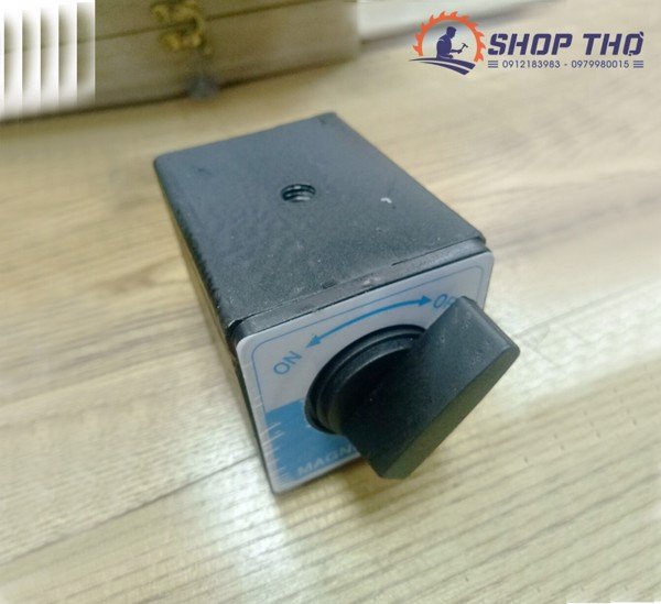 Đế từ nam châm có công tắc