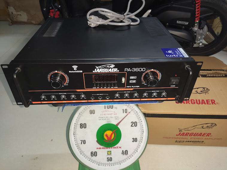 Âm ly amply Jarguar Liền vang PA 3600, 16 sò NJ, 1200w, có  chống hú, nguồn xuyến đồng ,có  cổng USB, Bluetooth.
