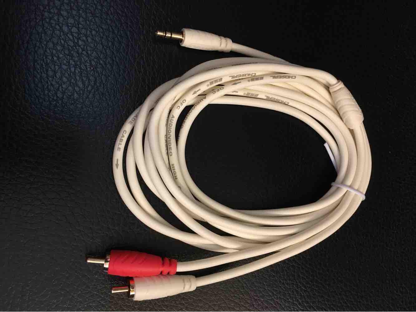 Dây cáp tín hiệu 1đầu 3.5 ra 2đầu Bông Sen AV RCA dài 3mét Choseal