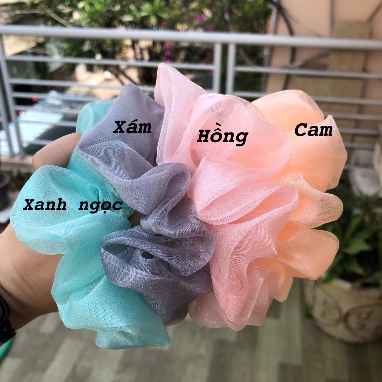 [HCM]COMBO 5 SCRUNCHIES VON KÍNH LẤP LÁNH- CỘT TÓC NỮ THỜI TRANG HOTTREND
